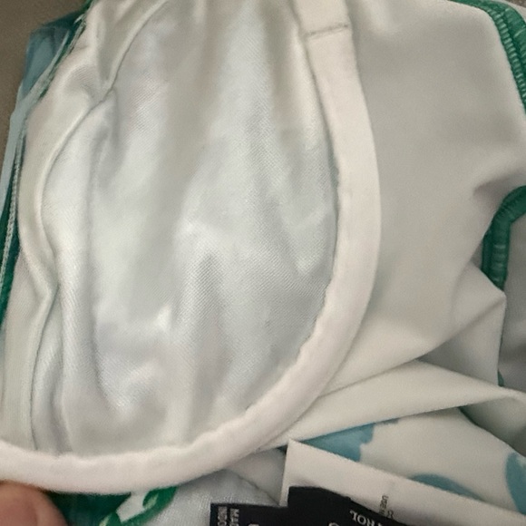 MIRACLESUIT® SANIBEL ONE PIECE - ISLE FRONDS Size 6 NWOT - Picture 7 of 10